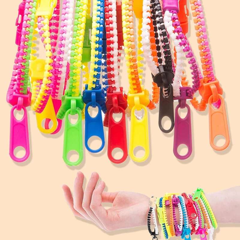 

5pcs Zipper Design Random Color Party Bracelet, Multicolor