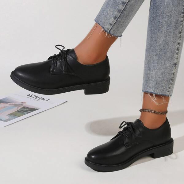 

Minimalist Lace-up Front Oxford Flats, Black