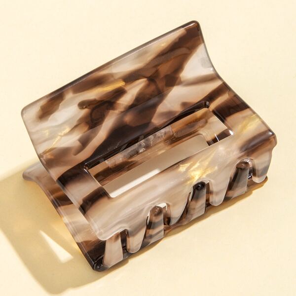 

Geometric Hair Claw, Brown