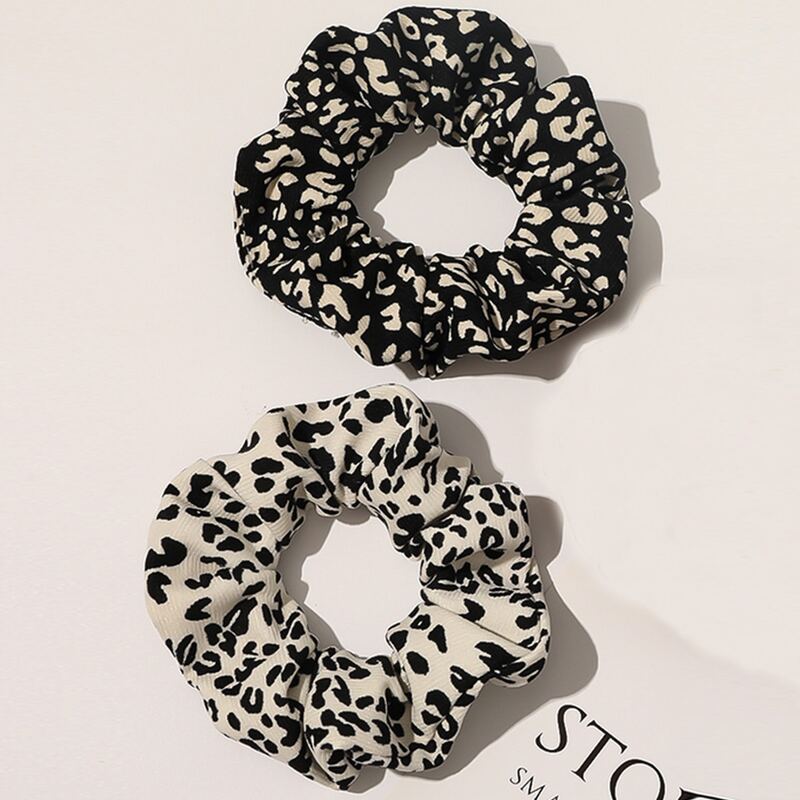 

2pcs Leopard Print Scrunchie, Black and white