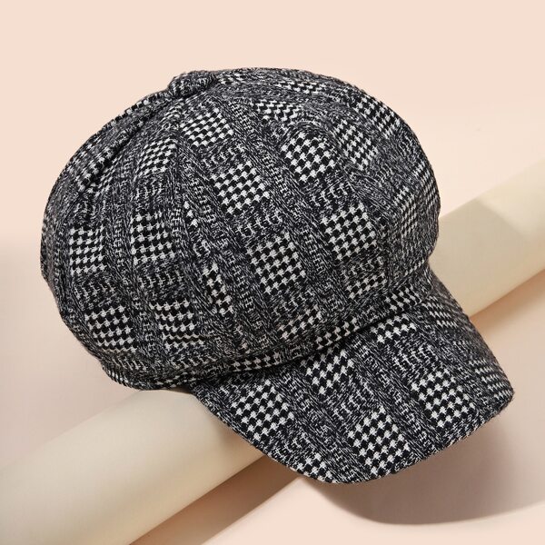 

Houndstooth Print Hat, Black and white