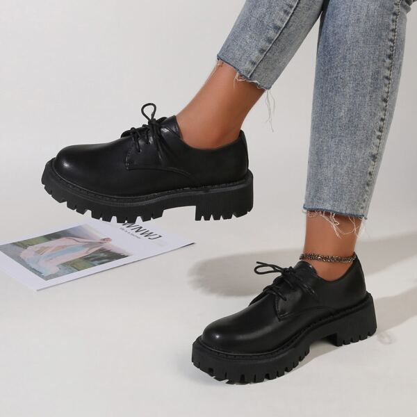 

Lace Up Front Platform Oxfords, Black