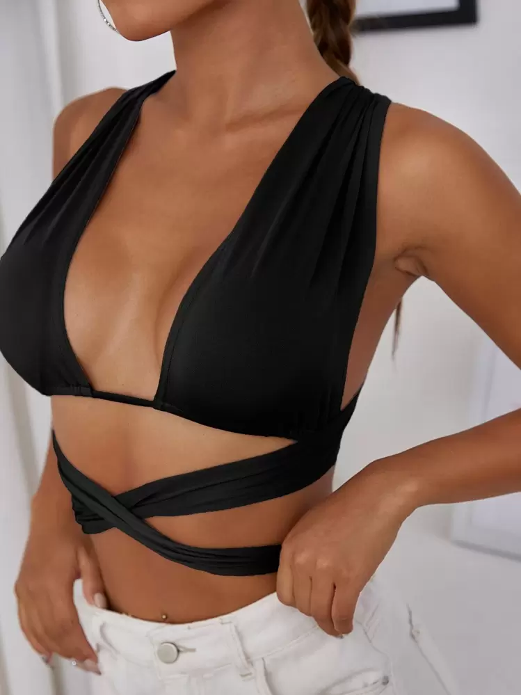 Chiquease Top corto unicolor con tira cruzada con cordón trasero - Negro - Añade 5