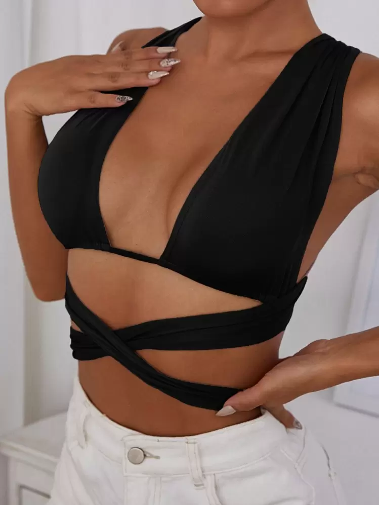 Chiquease Top corto unicolor con tira cruzada con cordón trasero - Negro - Añade 6