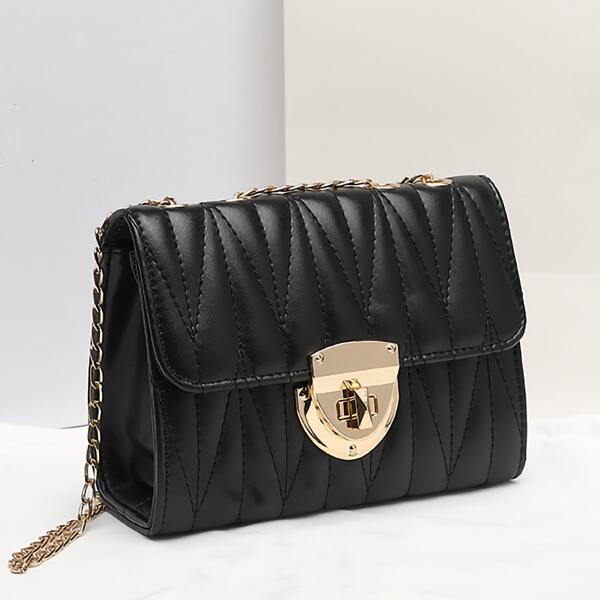 

Quilted Flap Chain Shoulder Bag, Black