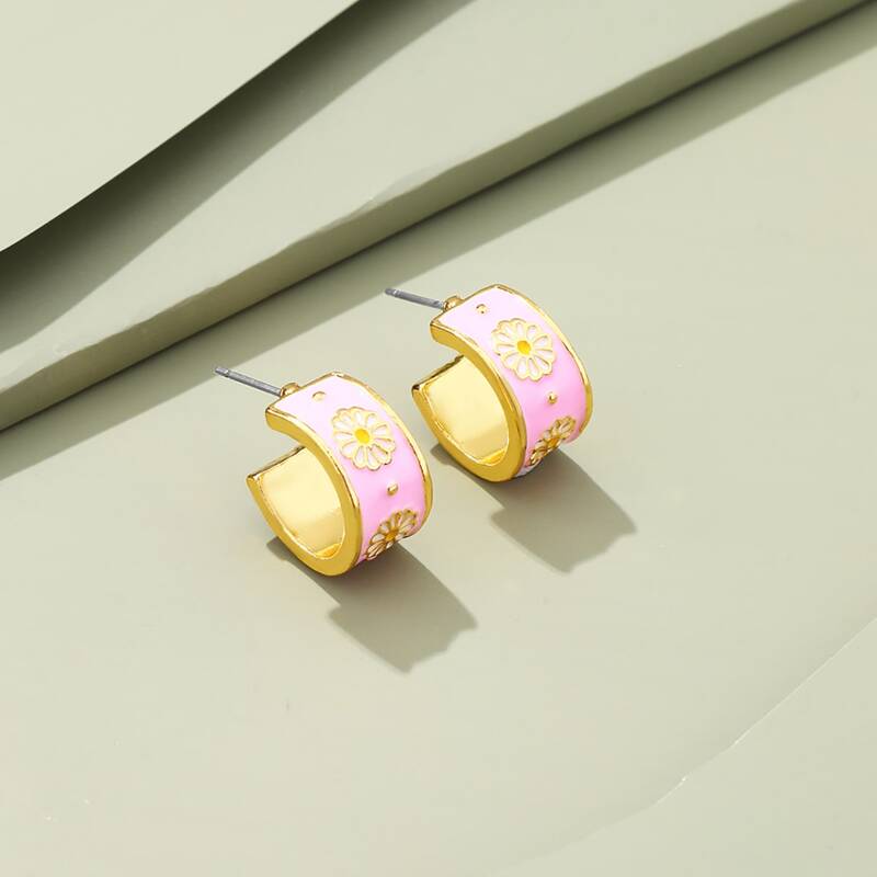 

Floral Graphic Hoop Earrings, Pink