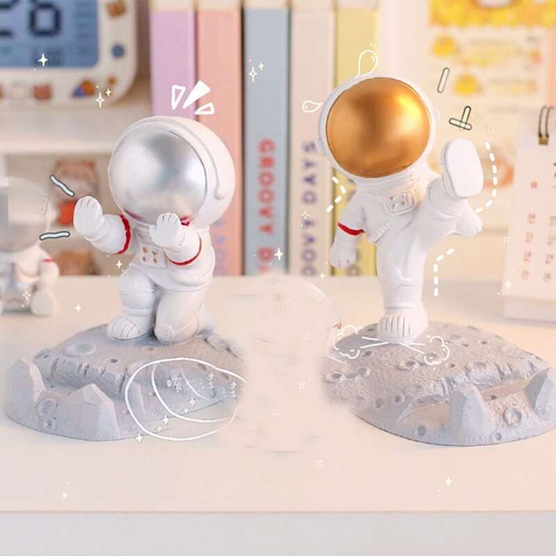 

1pc Astronaut Shaped Phone Holder, Multicolor