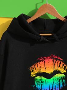 SHEIN EZwear Plus Slogan & Lip Print Kangaroo Pocket Drop Shoulder Drawstring Thermal Hoodie - Black - View 5