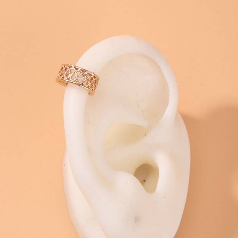 

1pc Hollow Out Ear Cuff, Gold