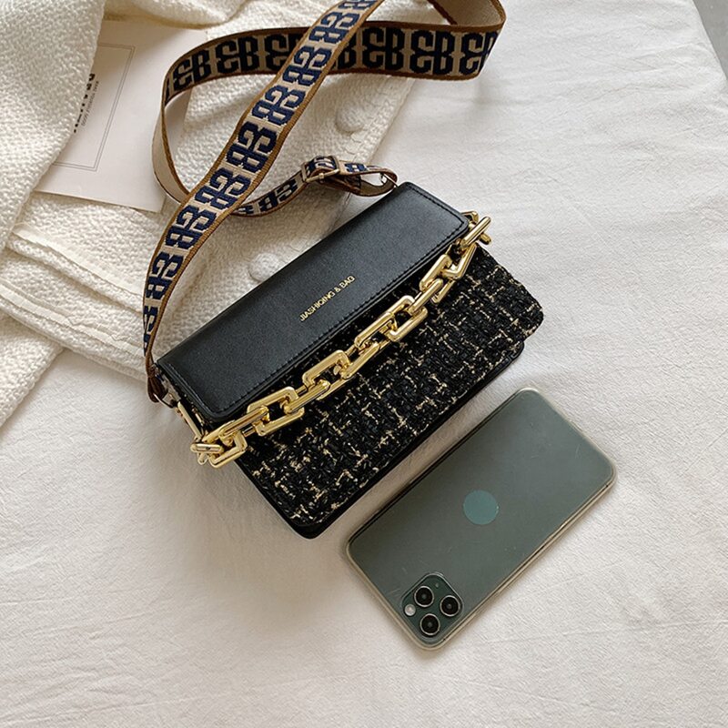 

Flap Chain Bag, Black