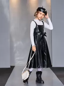 SHEIN 女孩素色木耳邊上衣和腰帶PU皮革背帶洋裝