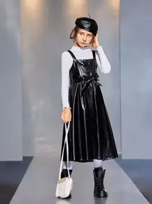 SHEIN 女孩素色木耳邊上衣和腰帶PU皮革背帶洋裝
