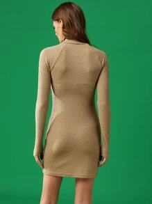 SHEIN Vestido ajustado de cuello cisne con abertura - Caqui - Ver 3