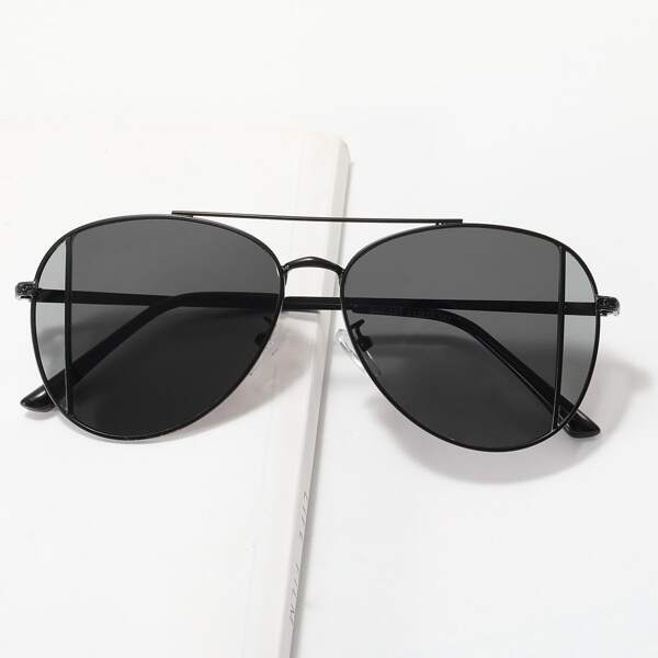 

Metal Frame Sunglasses