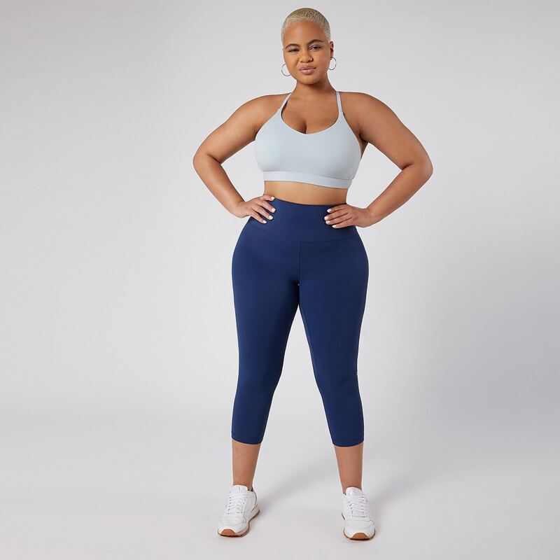 

FeatherFit™ Low Impact Capris, Navy blue