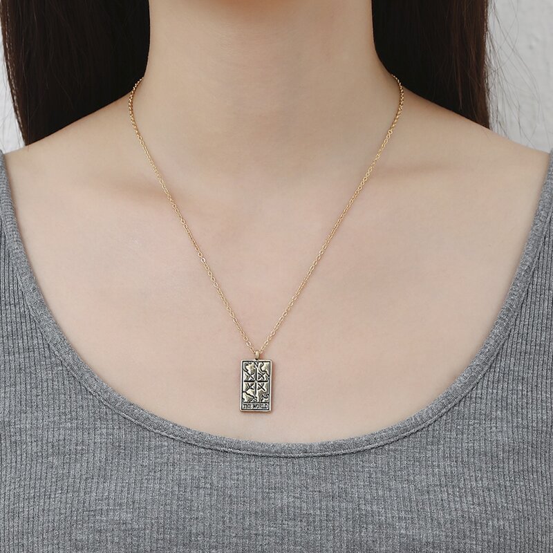 

Geo Pendant Chain Necklace, Gold