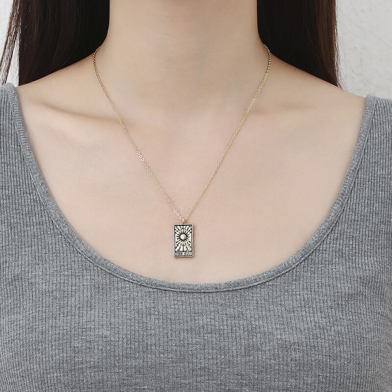 

Geo Pendant Chain Necklace, Gold