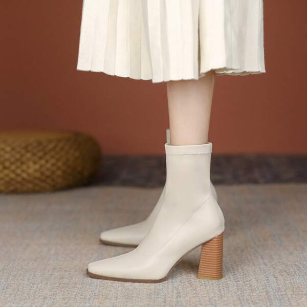 

Minimalist Square Toe Side Zipper Chunky Boots, Beige