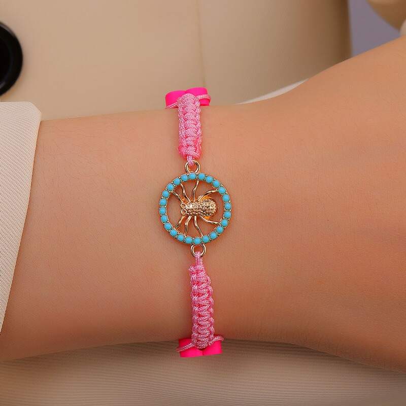 

Spider Decor Braided Bracelet, Multicolor