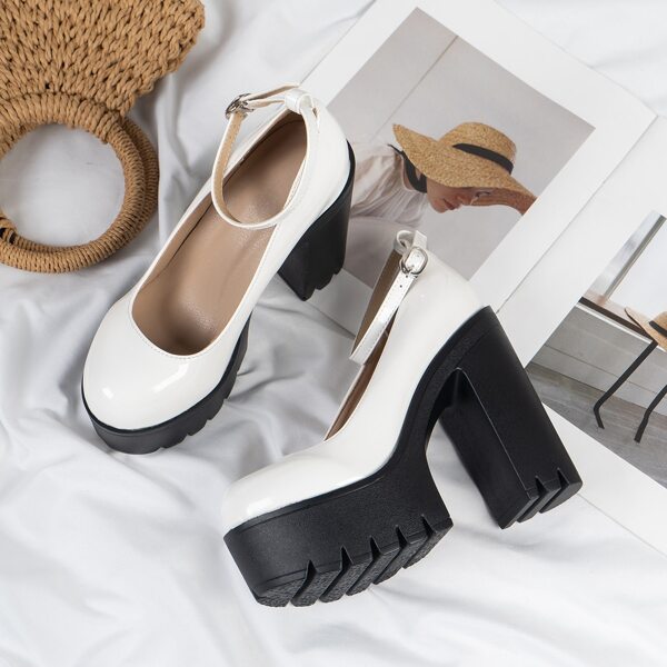 

Minimalist Flatform Ankle Strap Pumps, White