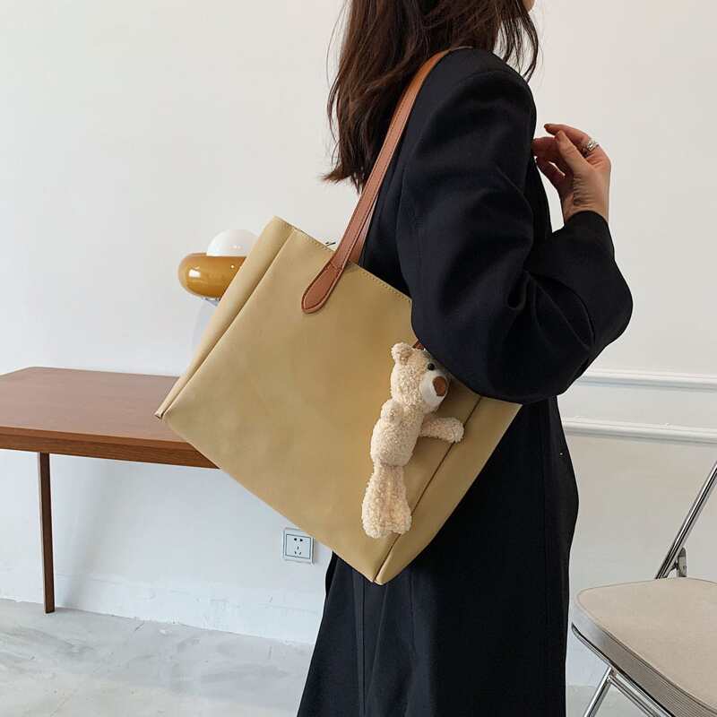 

Minimalist Tote Bag, Khaki