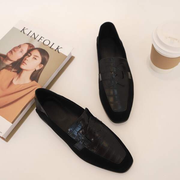

Croc Embossed Loafers, Black