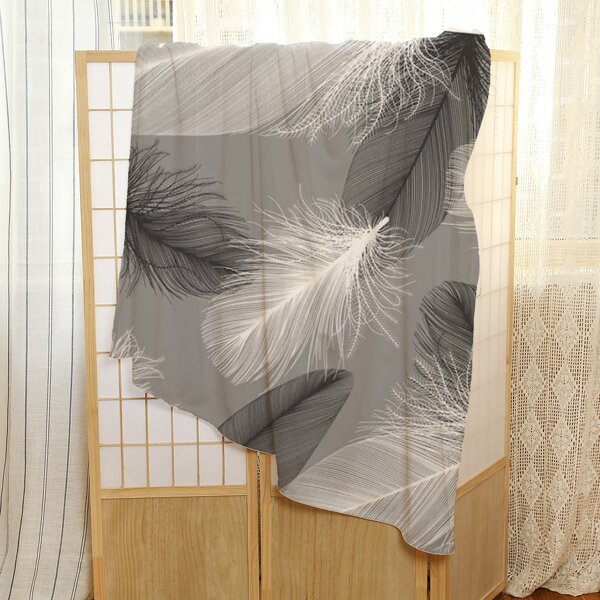 

Feather Print Flannel Blanket, Multicolor