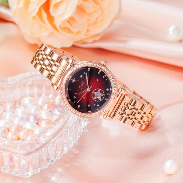 

Rhinestone Decor Round Pointer Quartz Watch