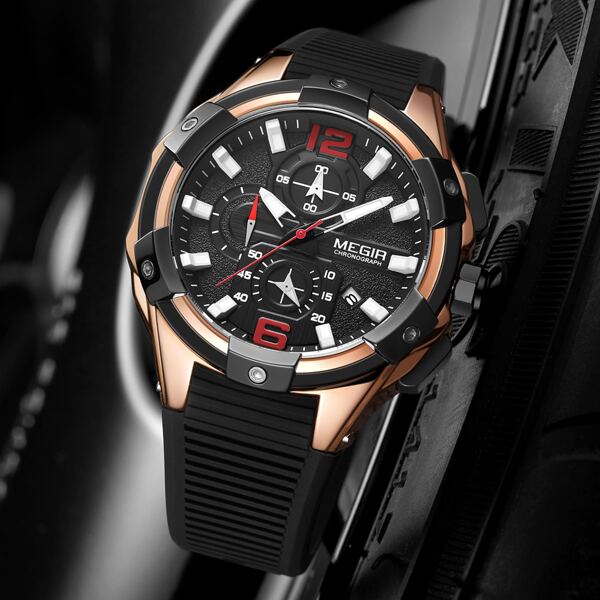 

Men Rubber Strap Triple Dial Quartz Watch