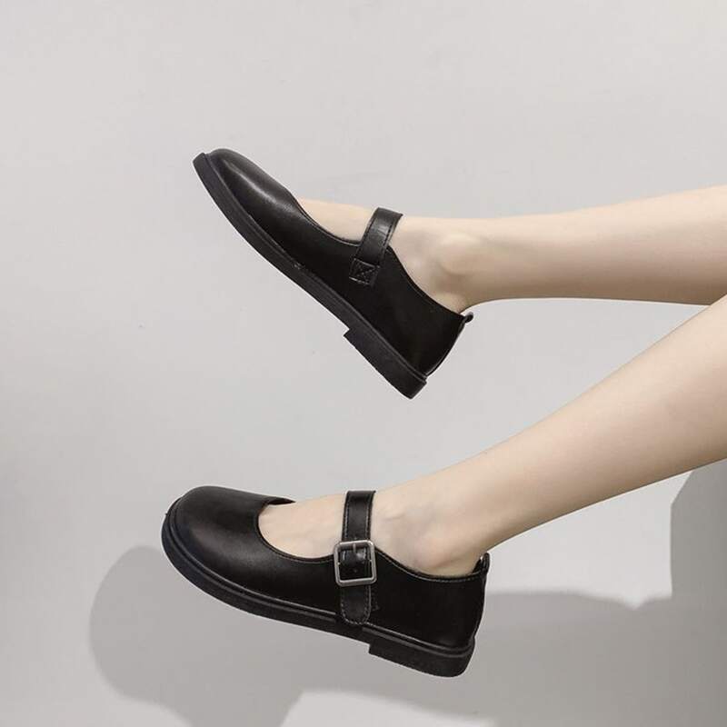 

Minimalist Mary Jane Flats, Black