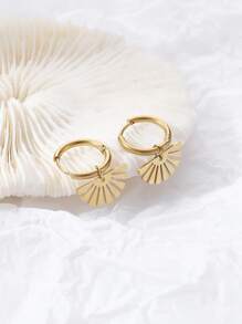 1pair Stainless Steel 18k Gold Plated Fan-shaped Hoop Earrings - Yellow Gold - View 3