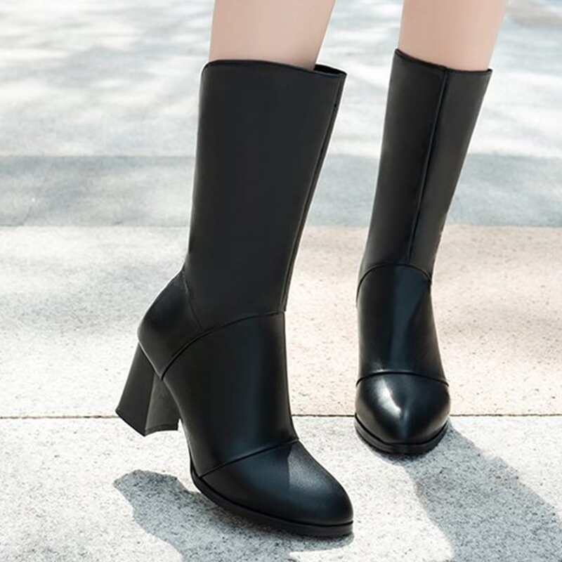 

Point Toe Classic Boots, Black