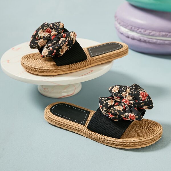 

Allover Flower Graphic Bow Decor Slides, Multicolor
