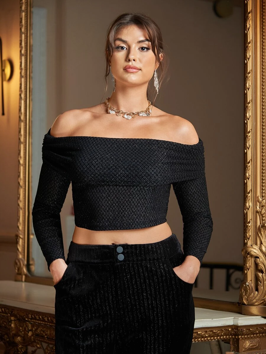 SHEIN Top de hombros descubiertos corto brillante - Negro - Ver 1