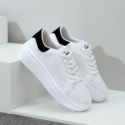 Minimalist Lace Up Front Casual Shoes
