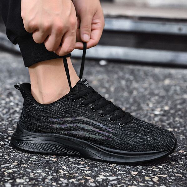 

Men Patch Decor Running Shoes, Black
