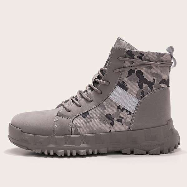 

Men Camo Graphic Lace-up Front Boots, Multicolor
