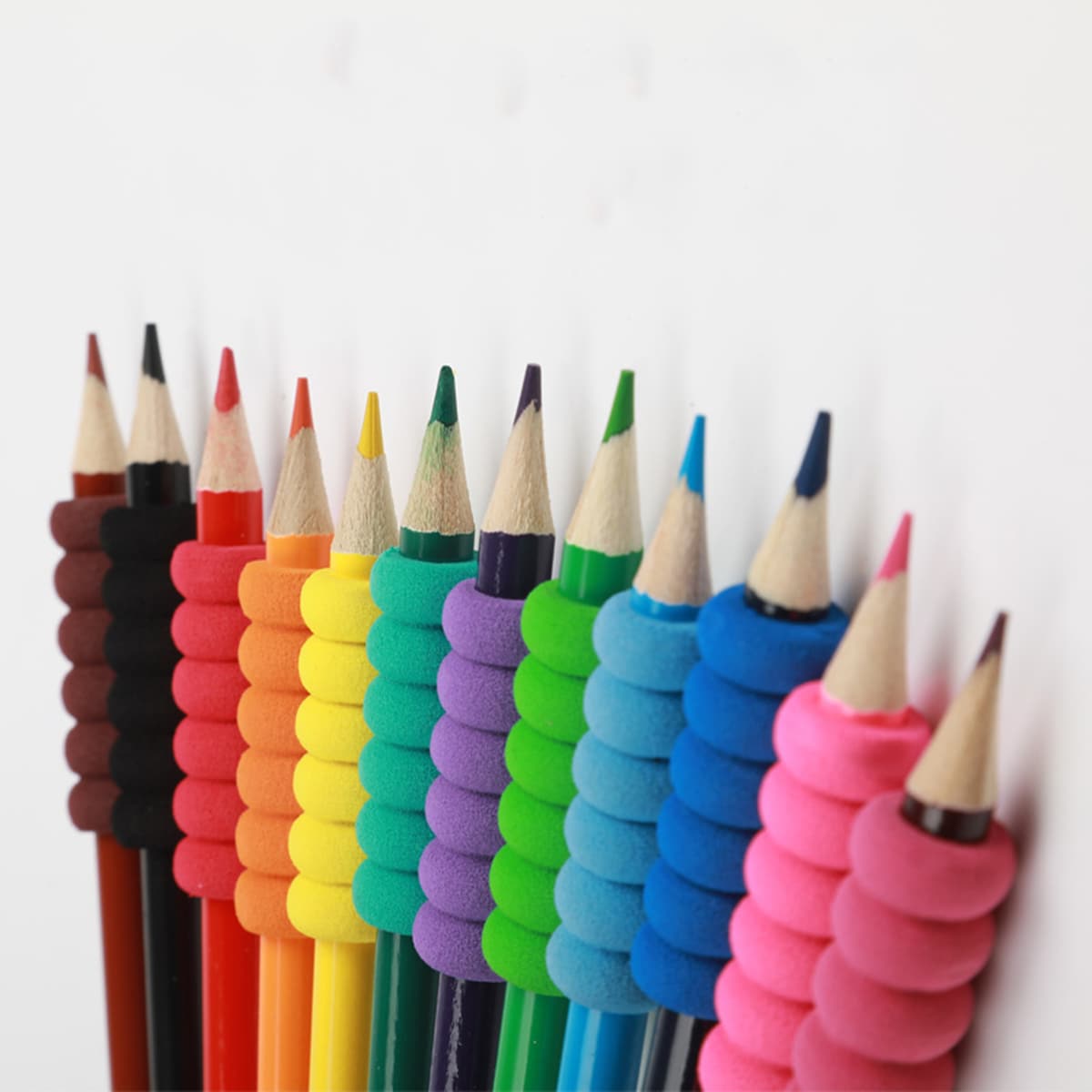 

4pcs Random Color Pencil Grip, Multicolor