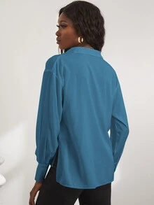 Blusa bajo con abertura irregular - Azul - Ver 2