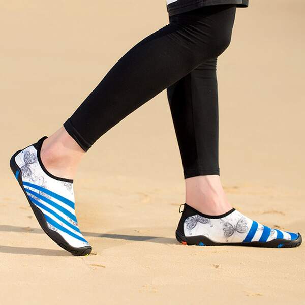 

Butterfly Graphic Stripe Water Shoes, Multicolor