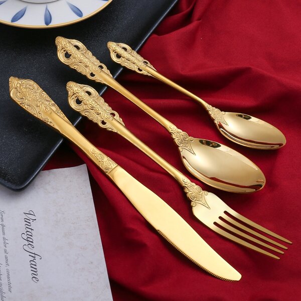 

4pcs Carved Cutlery Set, Gold