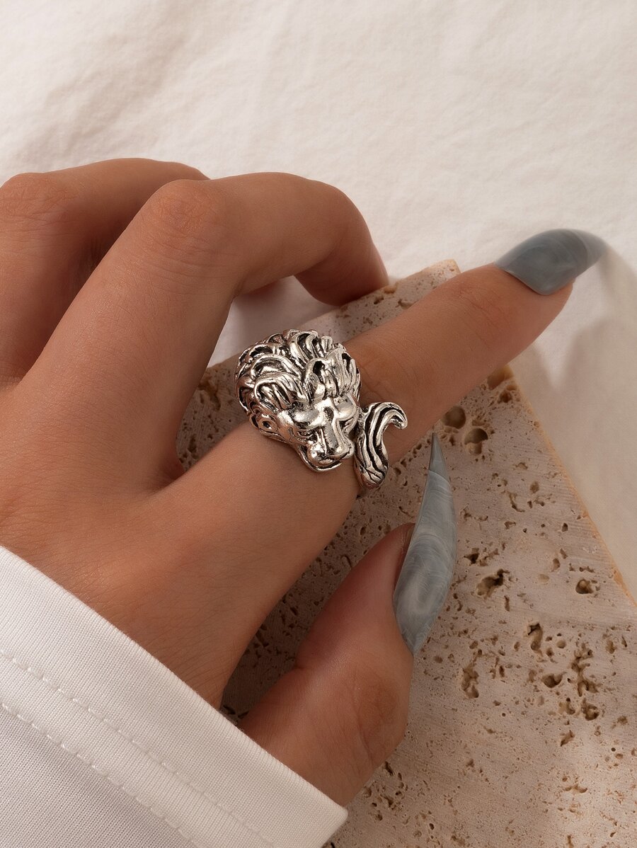 Anillo león con diseño - Plateado - Ver 1