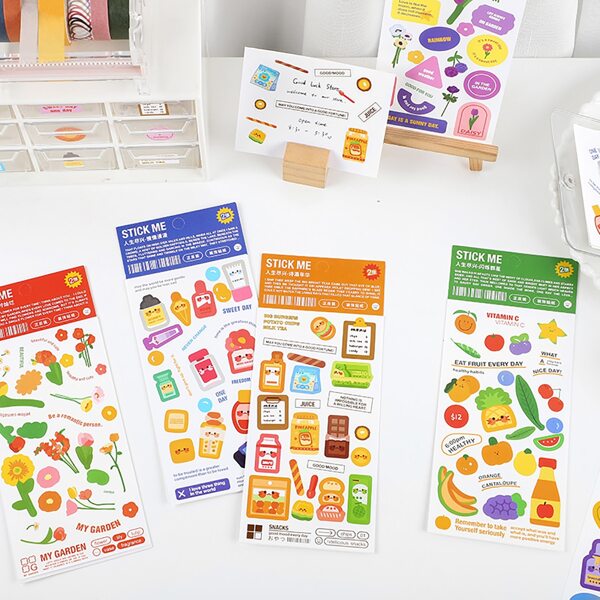 

2pcs Letter Graphic Random Sticker, Multicolor