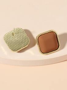 Geometric Design Stud Earrings - Brown - View 2