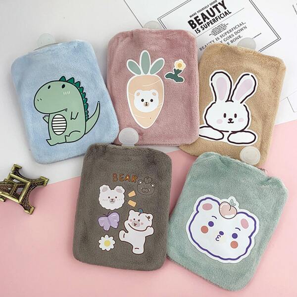 

1pc Cartoon Graphic Random Cover Hot Water Bag, Multicolor