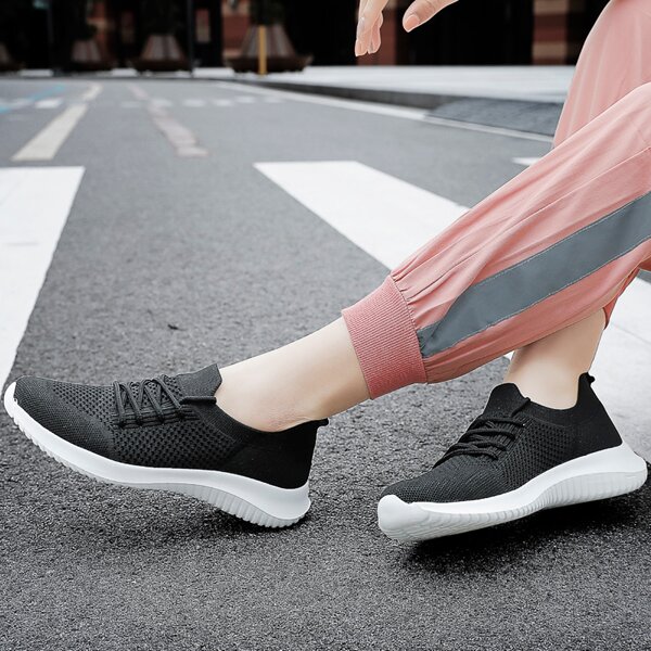 

Minimalist Lace Up Front Sports Shoes, Black