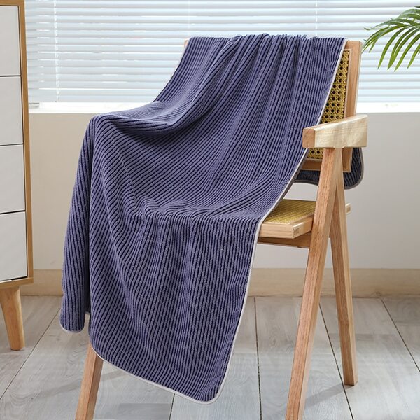 

Striped Pattern Bath Towel, Multicolor