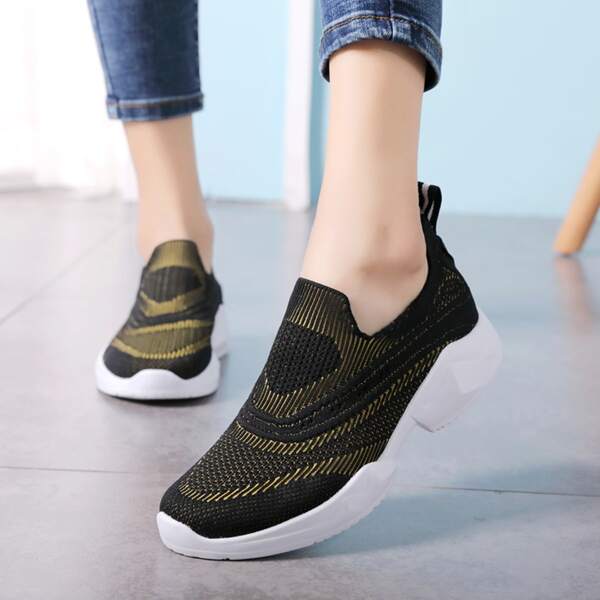 

Striped Pattern Lace Up Decor Sports Shoes, Black