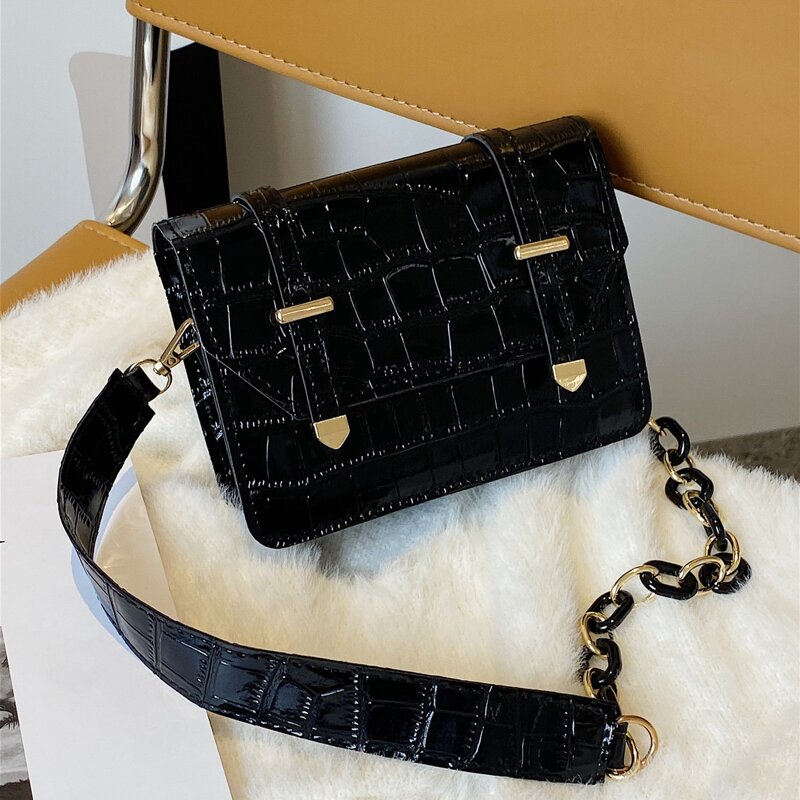 

Stone Grain Shoulder Bag, Black