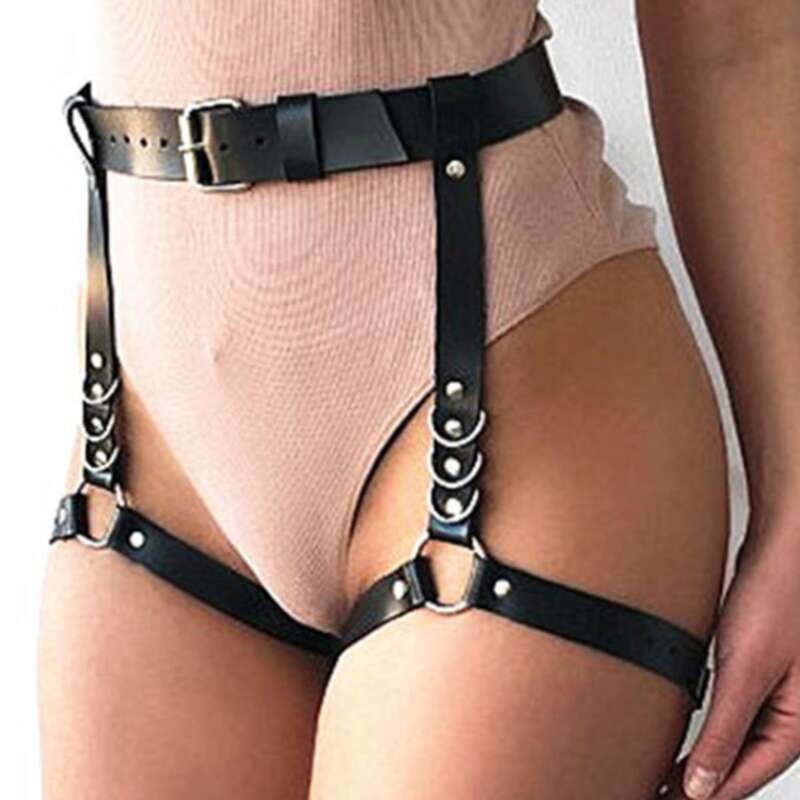 

Ring Decor Garter Belt, Black